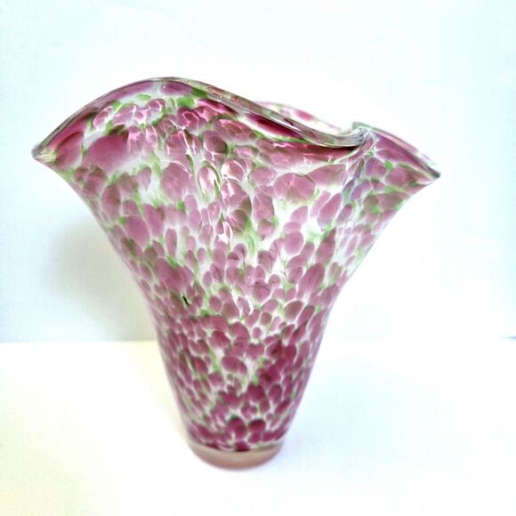 MCM burton + BURTON Artglass Vase Ruffle Edge Pink/Green Confetti Approx 6.5" - Picture 6 of 11